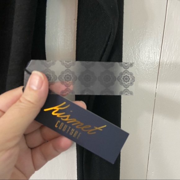 Kismet couture “Designed in Texas” Thumb Holes - Picture 6 of 15